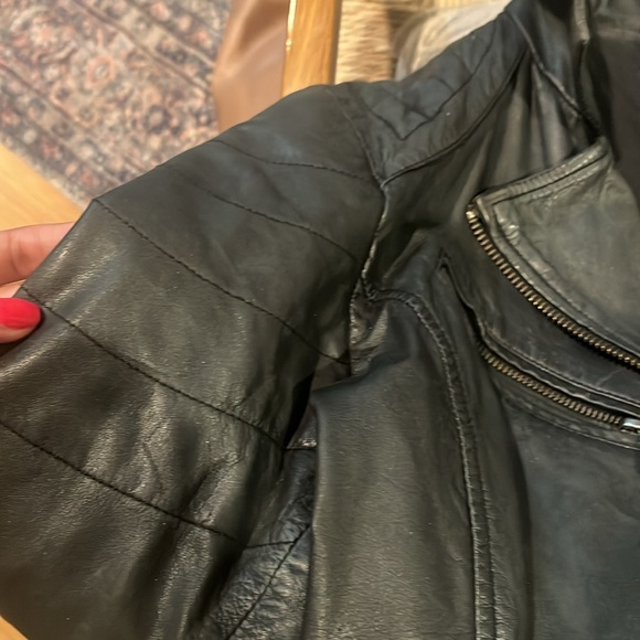 Bloomingdale’s Aqua 100% Leather Moto Style Jacket Medium - Picture 6 of 16